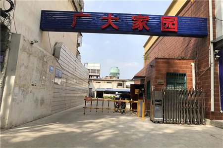 西外金龙大道青华园三室两厅两卫豪华装修出售